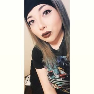 Meet your Posher, Adriana